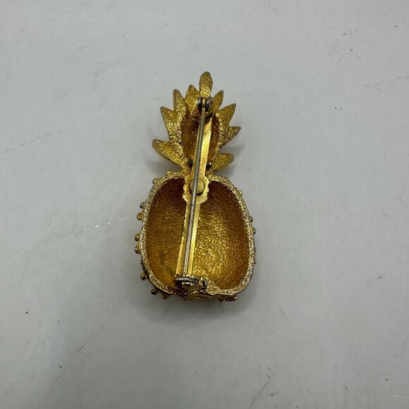 Vintage Gold-Tone Pineapple Brooch Pin - Picture 2 of 4
